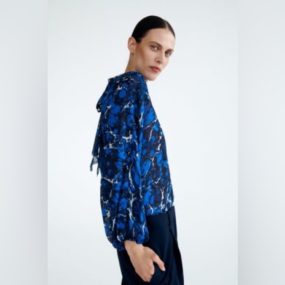 Zara Tops - PRINTED BLOUSE WITH BOW